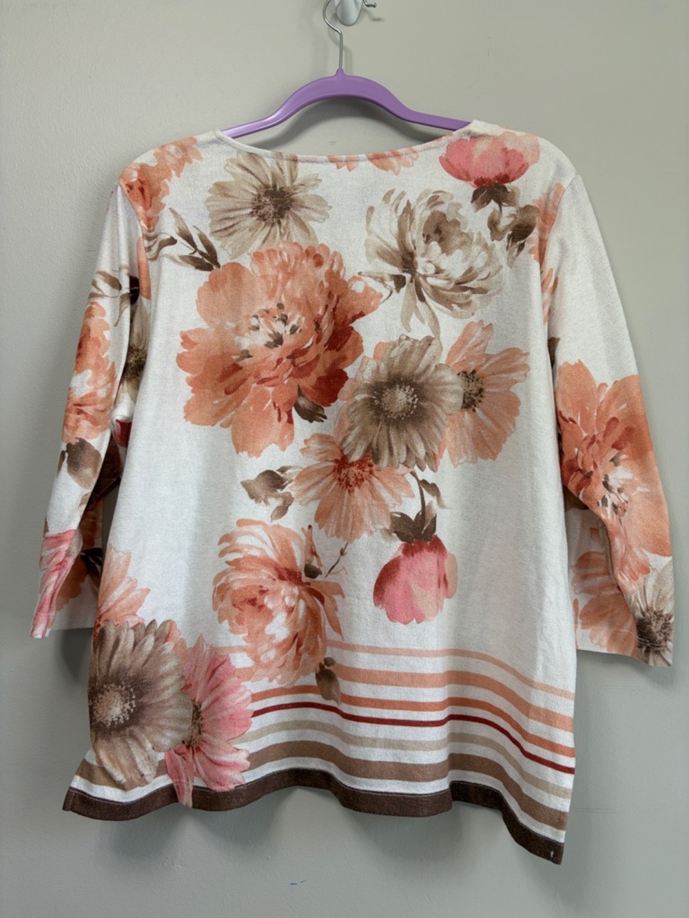 Alfred‎ Dunner Peach Floral Studded V-Neck 3/4 Sleeve Top Size PL - Picture 7 of 10